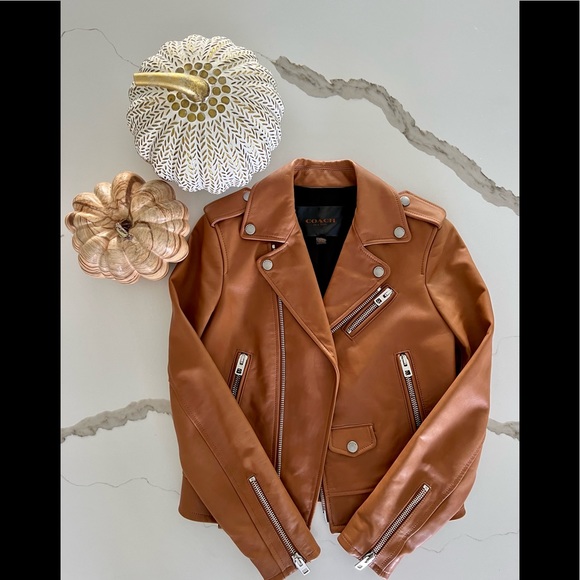 Like New Coach Genuine Lamb Leather Moto Biker Jacket size 0 - Picture 6 of 7